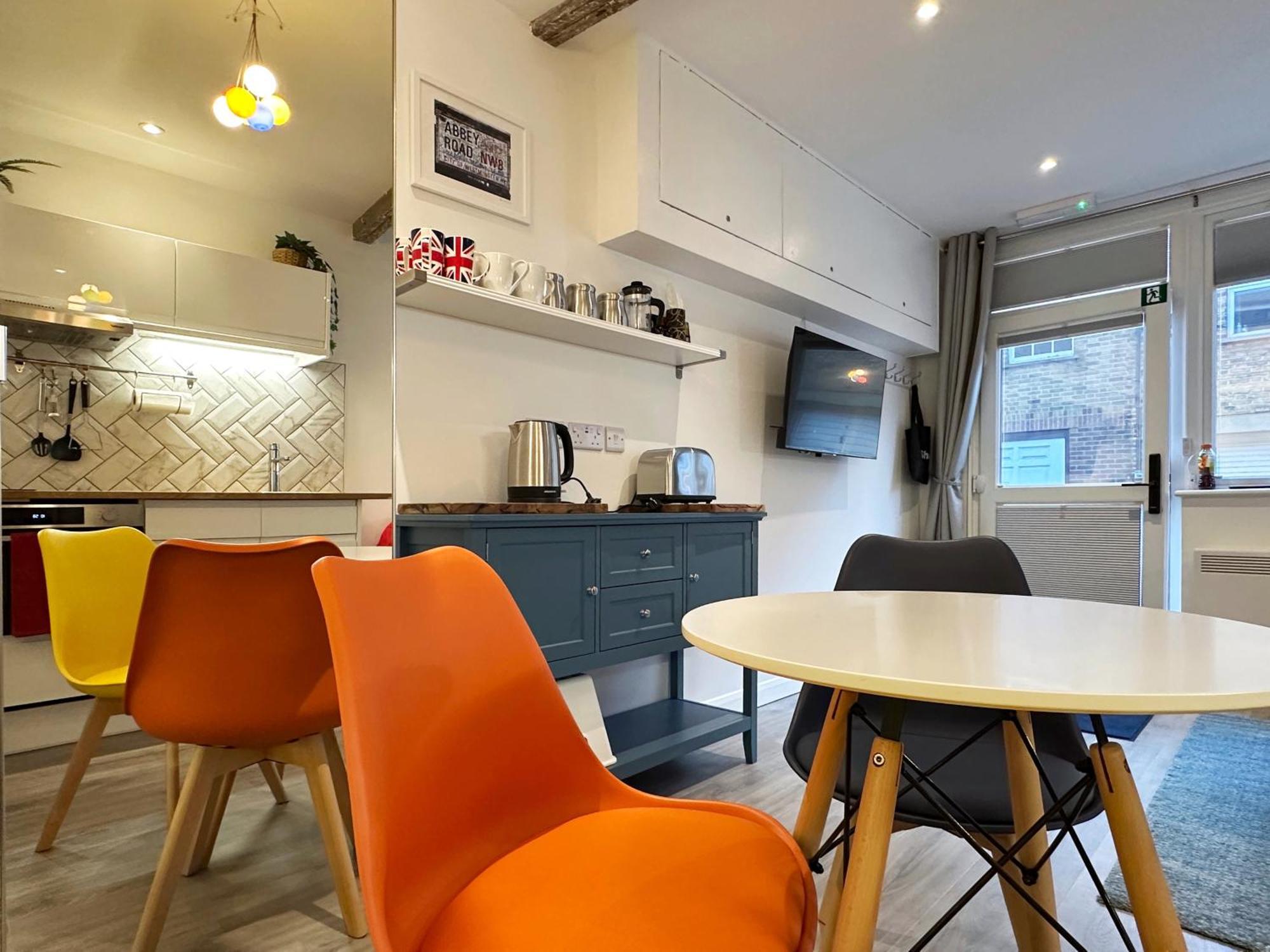 Kensington Studio Hosted By Airoperate Near Notting Hill - 1 Double Bed , 1 Sofa Bed, Ground Floor Apartment Via Private Entrance London Luaran gambar