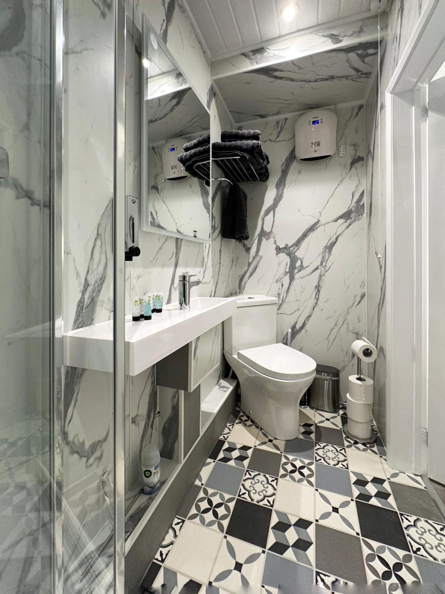 Kensington Studio Hosted By Airoperate Near Notting Hill - 1 Double Bed , 1 Sofa Bed, Ground Floor Apartment Via Private Entrance London Luaran gambar